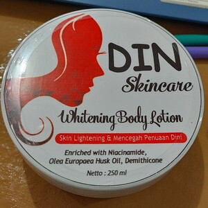 CEK BPOM Din Skincare Whitening Body Lotion