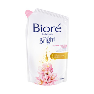 Biore Body Foam Bright Lovely Sakura Scent