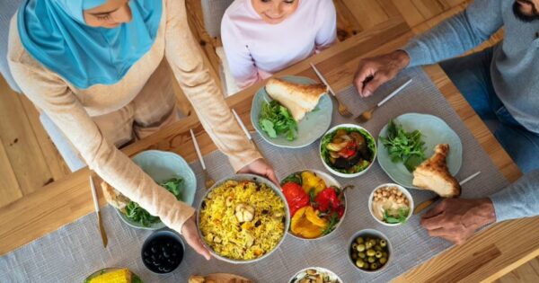 lebih dari sekadar kenyang bagaimana makanan haram merusak pola pikir dan perilaku seseorang
