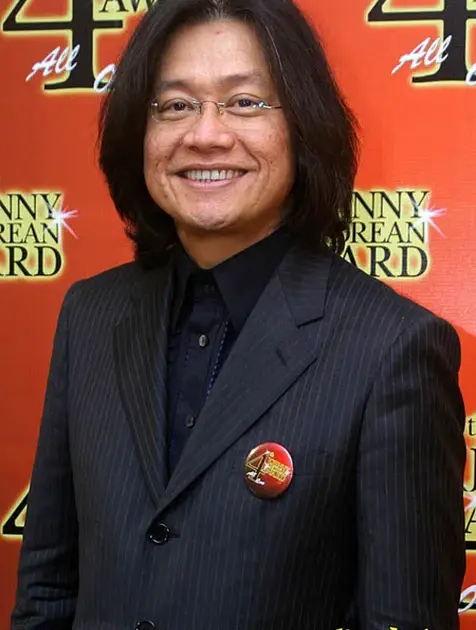 mengungkap kekayaan johnny andrean dari gunting rambut hingga imperium j co dan triliunan rupiah